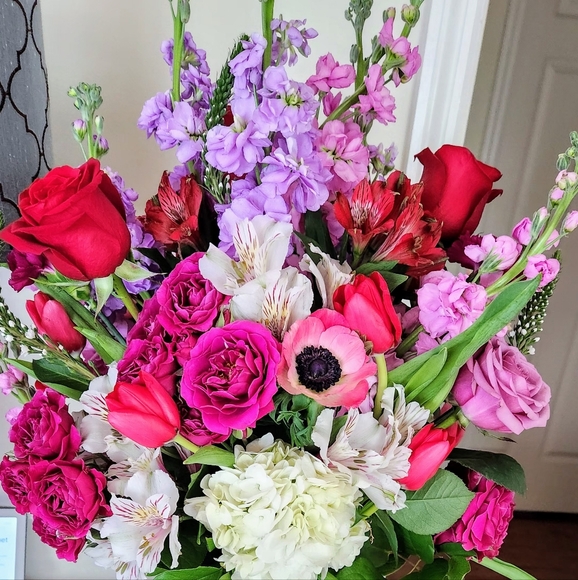 Meet your Posher, Erica - Picture 1 of 1